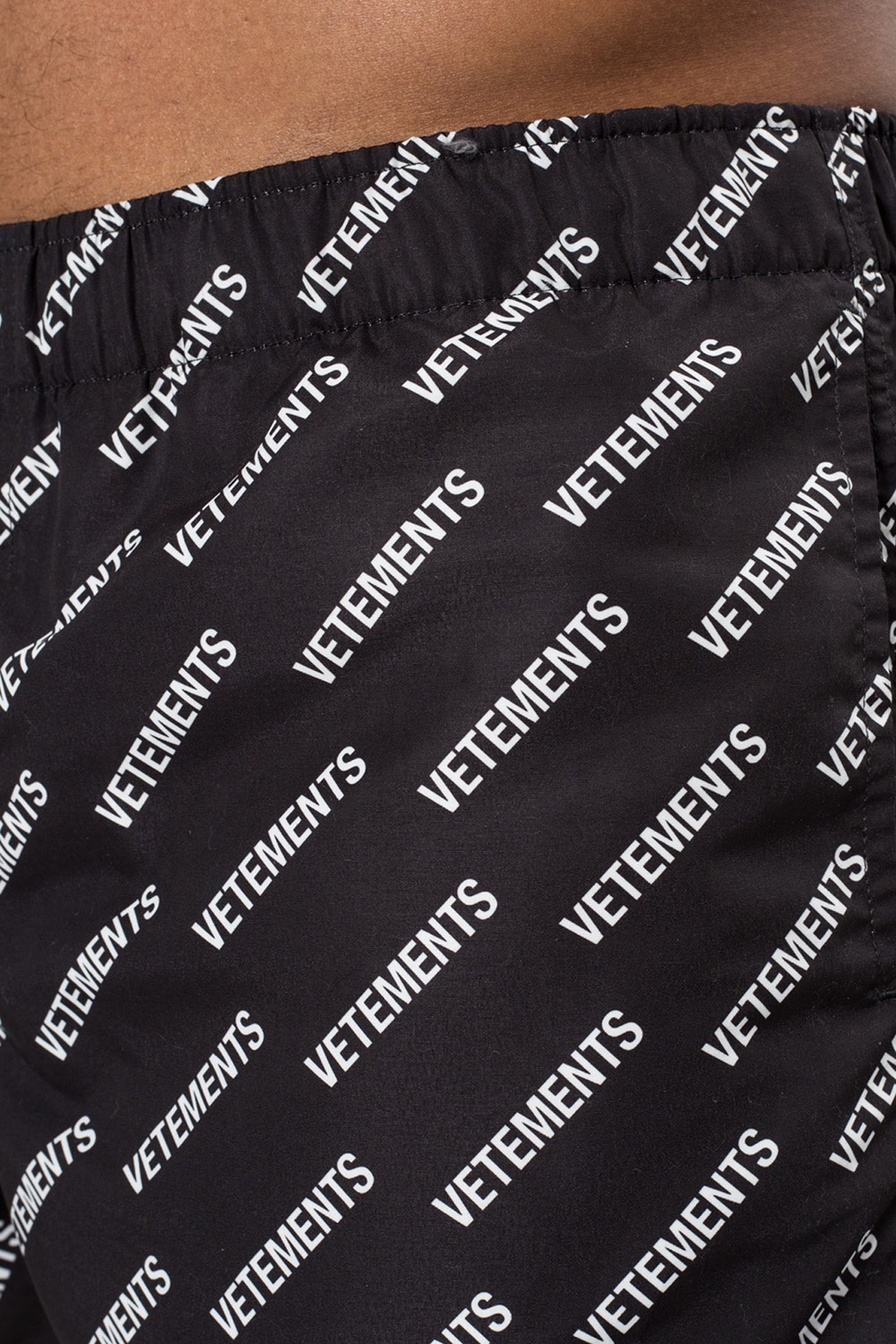 VETEMENTS Swim shorts with logo | Men's Clothing | Vitkac